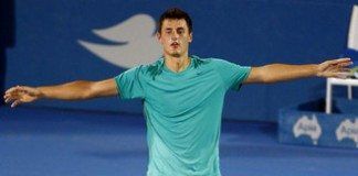 Bernard Tomic ficha por HEAD bernard tomic