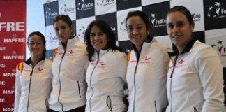El equipo español de Fed Cup estrena las nuevas equipaciones equipo es fed cup