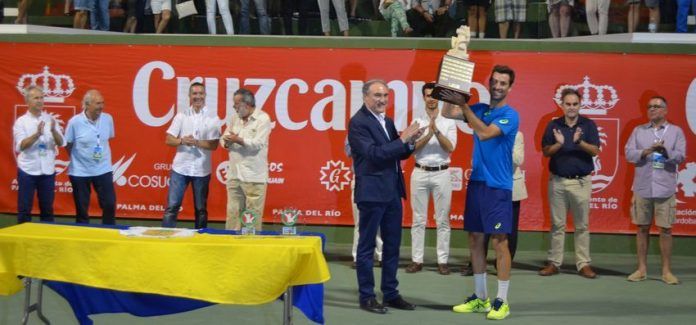 Matteo Viola gana la final del XXII Open Cruzcampo