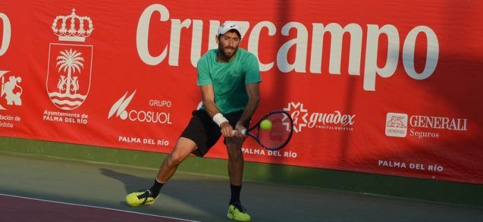Matteo Viola en semifinales del Open de Tenis Cruzcampo Ciudad de Palma del Río
