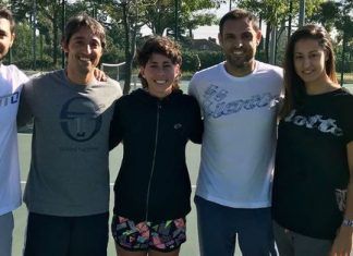 Carla Suárez comienza a trabajar con Óscar Serrano Carla Suárez con su entrenador Óscar Serrano y su Equipo