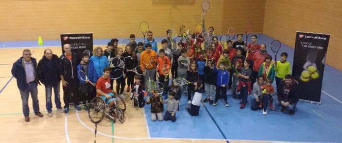 Martín de la Puente enseña los secretos del tenis en silla de ruedas