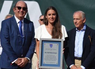 Anabel Medina homenajeada por el Club de Tenis Valencia Homenaje recibido por Anabel Medina en el Club de Tenis Valencia