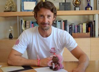Juan Carlos Ferrero embajador solidario de la campaña Tempitos Juan Carlos Ferrero siendo embajador solidario de la campaña Tempitos