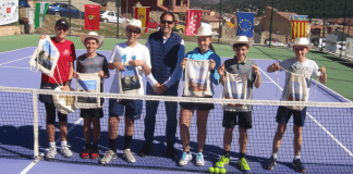 El sábado 16 de marzo sonarán las raquetas de madera en homenaje a Manolo Santana en Robledo de Chavela tercer torneo popular de tenis histórico Madrid Tributa a Santana