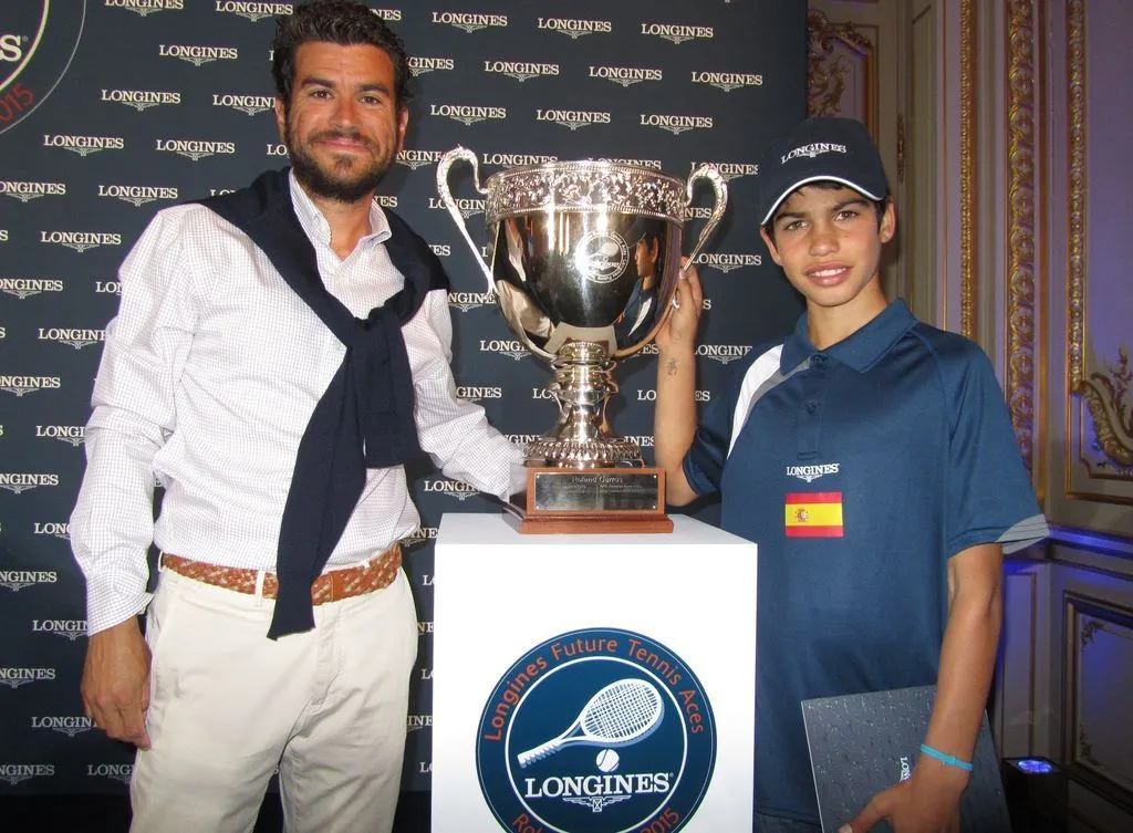 Carlos Alcaraz y Carlos Santos junto al trofeo Longines de 2015