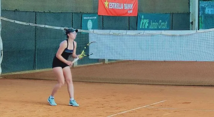 Lara Amoeiro 14º Torneo Internacional Cadete de Sanxenxo - Fuente Liviana Lara Amoeiro 14º Torneo Internacional Cadete de Sanxenxo - Fuente Liviana