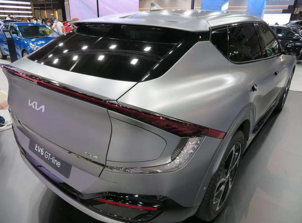 Kia EV6 trasera