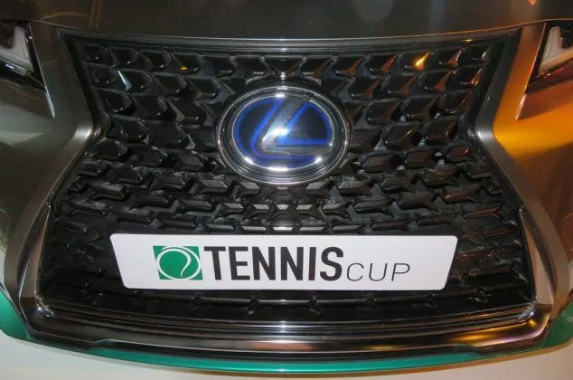 Lexus NX 450h+ protagonista en la Copa Davis