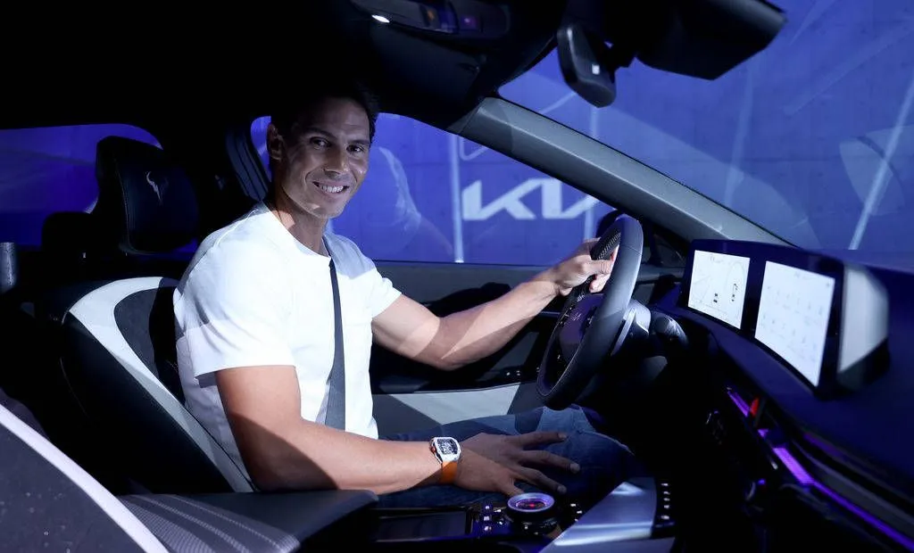 Rafael Nadal en KIA EV6