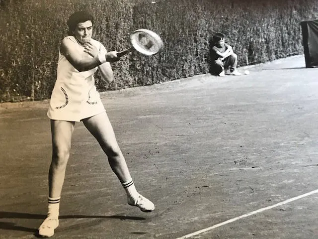 Carmen Perea con raqueta Dunlop