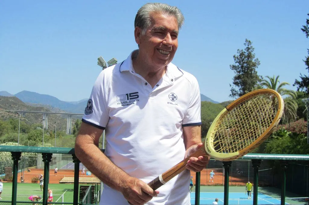Manolo Santana