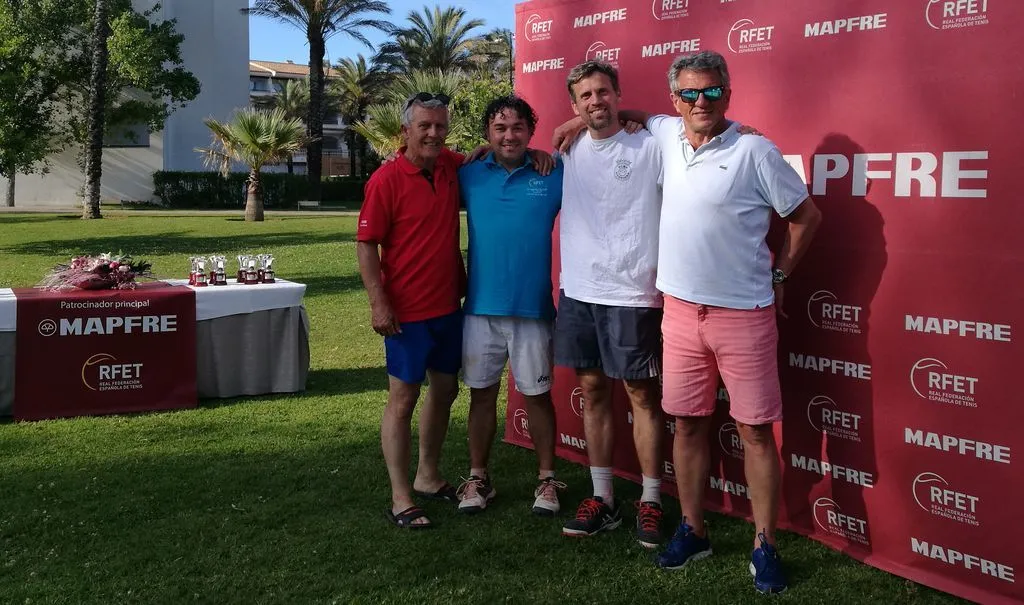 Fede Verástegui con equipo