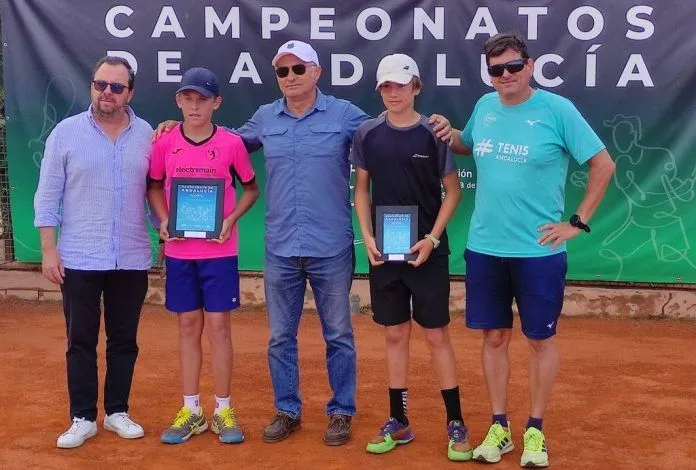 Jordi Fernández y Darío Ruiz, campeón y subcampeón del Campeonato de Andalucía de categoría alevín