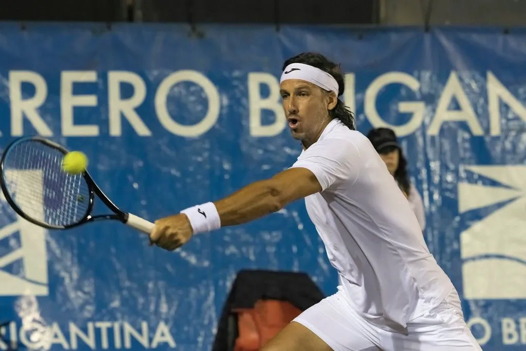 Feliciano en Tenis Playa Luanco