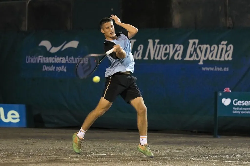 Avendaño Tenis Playa Luanco
