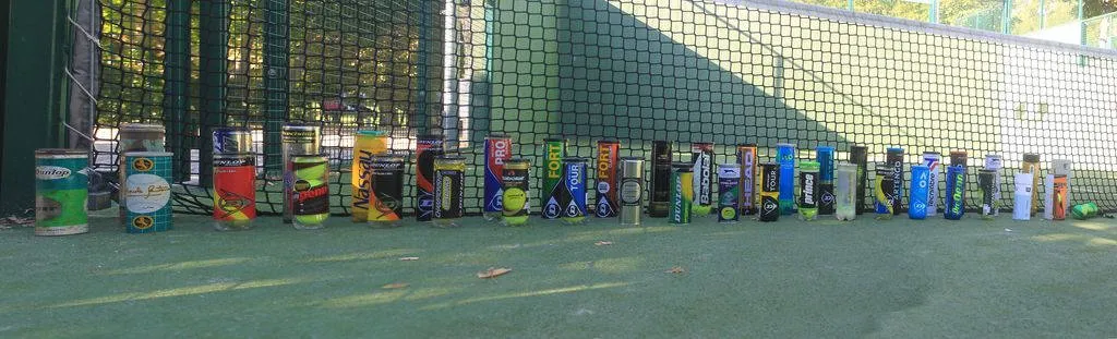 Botes pelotas de Tenis