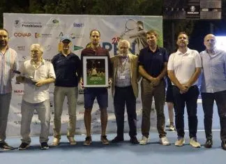 Homenaje a Adrián Menéndez en su último torneo Homenaje Adrián Menéndez