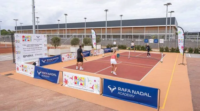 La Rafa Nadal Academy by Movistar inaugura su primera pista de Pickleball