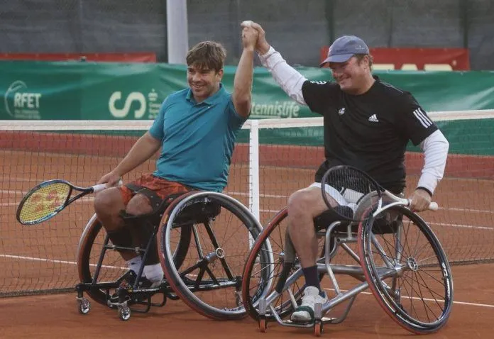 campeones de dobles del campeonato de España Martín de la Puente y Arturo montes