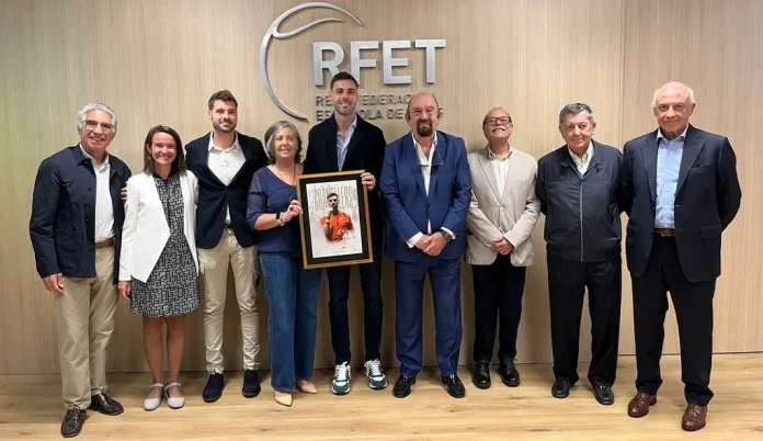 La RFET le rinde homenaje a Marcel Granollers