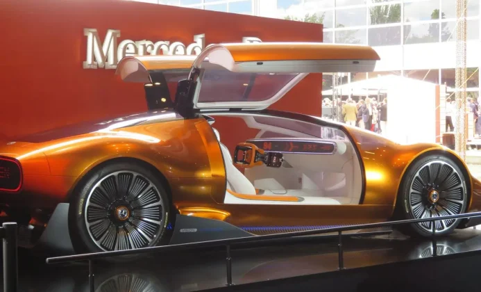 Mercedes-Benz Vision One-Eleven puertas