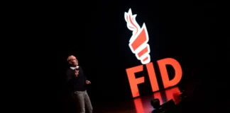 Álex Corretja inaugura el VIII FID Ciudad de León ABANCA 2024 con su charla sobre trabajo en equipo ante más de 500 asistentes Álex Corretja VIII FID Ciudad de León