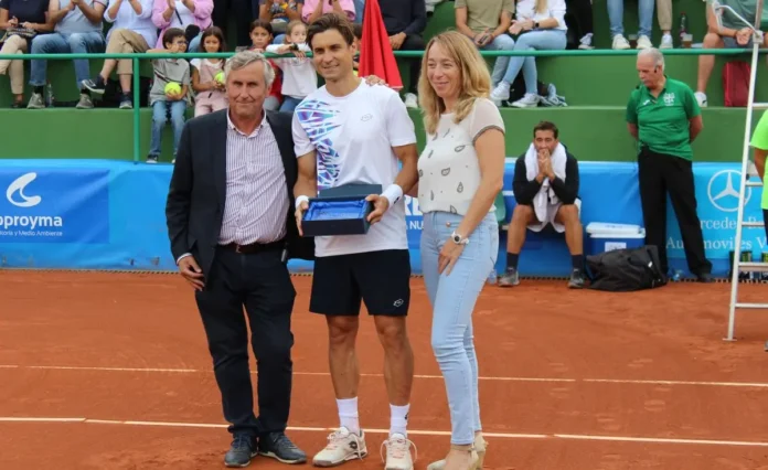 David Ferrer homenajeado por el club Tenis Albacete Copa Leyendas