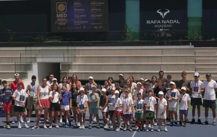 Jóvenes promesas del tenis conviven en la Rafa Nadal Academy