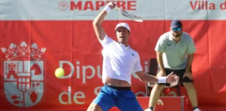 Sorpresa mayúscula en El Espinar: Ajdukovic, primer favorito, eliminado en su debut Open Castilla y León Villa el Espinar 2025 jornada 1