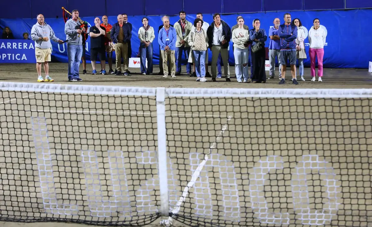 Homenaje a Toño Caballero en Torneo BDO Tenis Playa Luanco