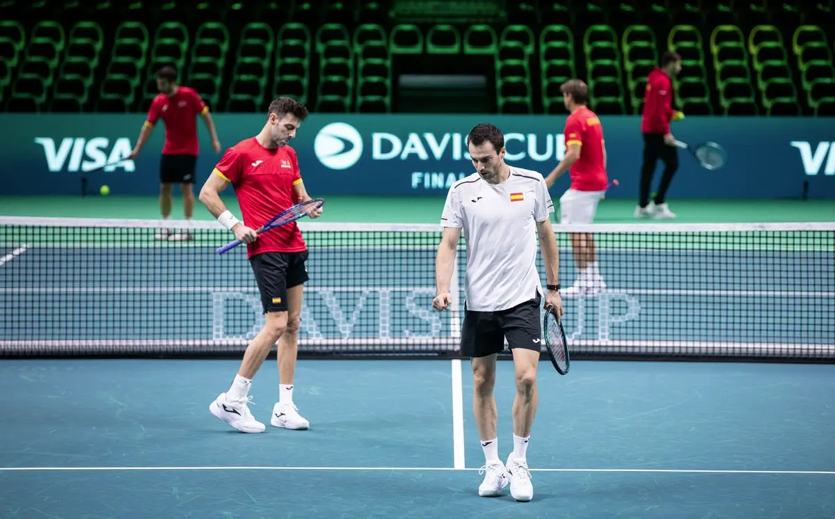 Equipo español entrenando en Bolonia Final 8