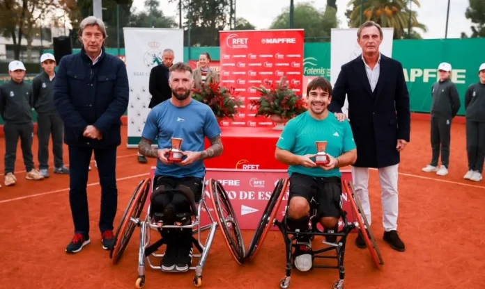 Martín de la Puente y Dominik Bukala campeones de España de dobles de tenis en silla