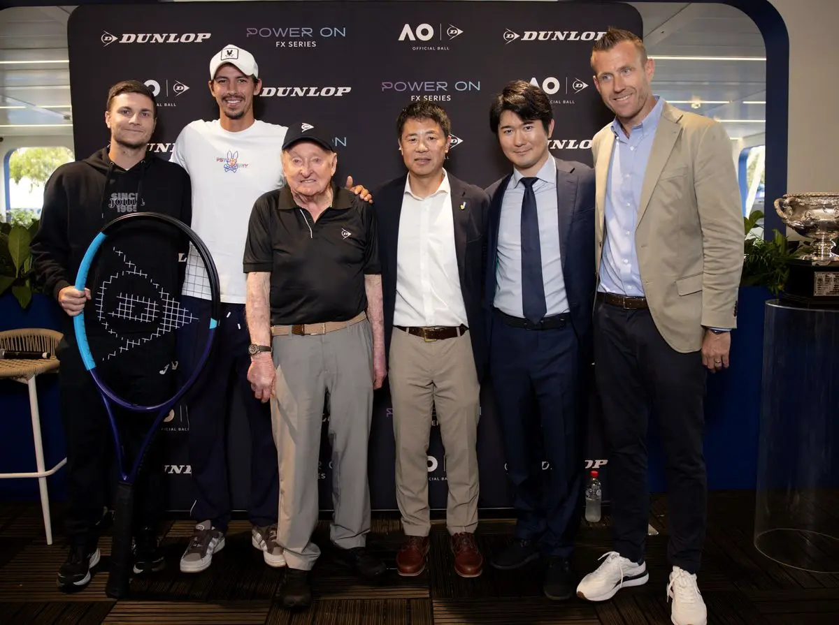 Raquetas Dunlop FX 2026 presentadas en el Open de Australia