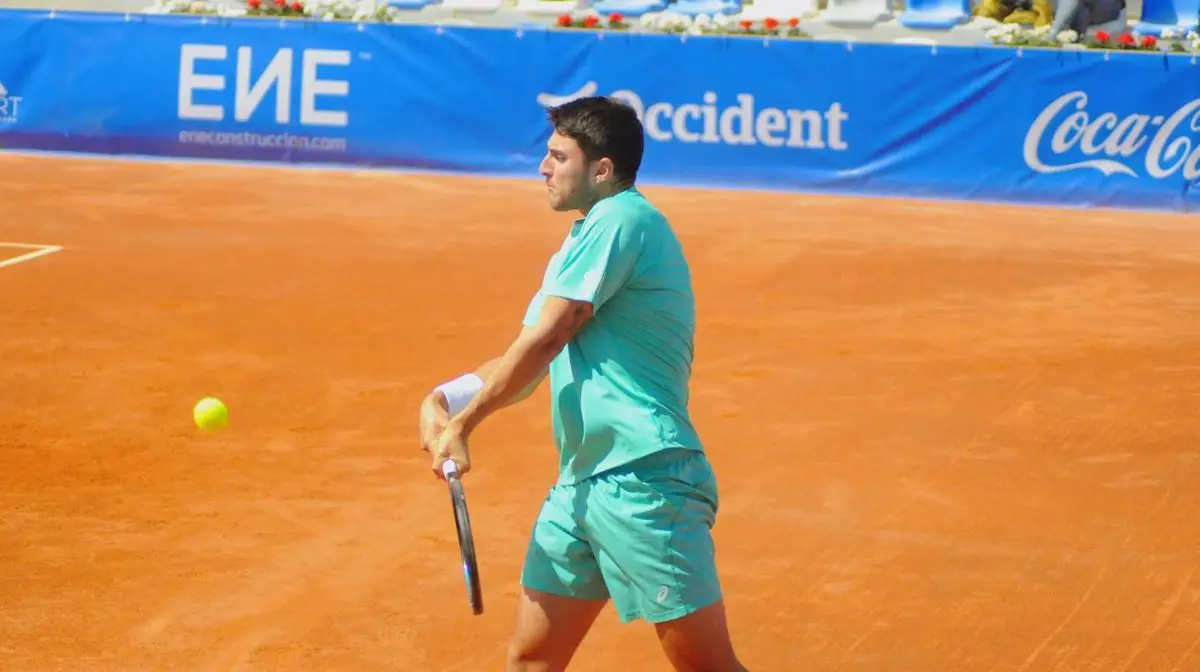 Pablo LLamas en juego en la final del ATP Challenger Motnemar 2026