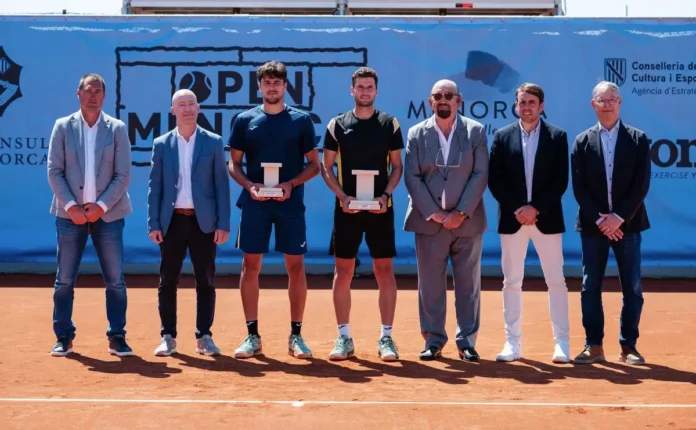 Entrega trofeos final Open Menorca 2026