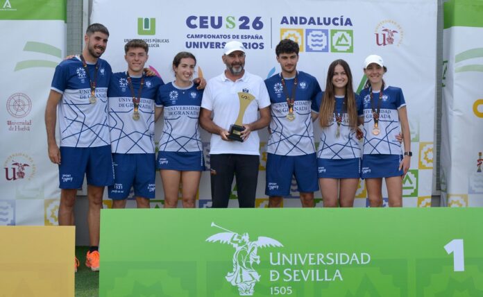 Equipo de la Universidad de Granada, campeón del Campeonato de España Universitario de Tenis 2026 en Sevilla