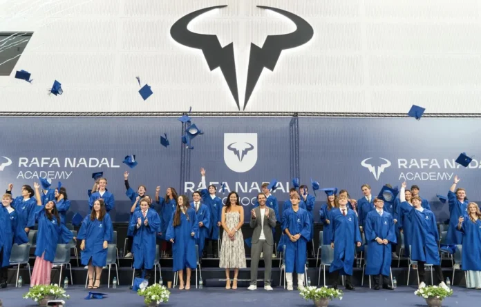 Graduación 2026 de la Rafa Nadal Academy con Rafa Nadal y Ana Ivanovic Rafa Nadal y Ana Ivanovic durante la graduación de la décima promoción de la Rafa Nadal Academy en Manacor