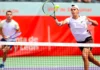 Alejo Sánchez y Benjamín Winter se estrenaron con doble éxito en el ATP Challenger Tour Alejo Sánchez y Benjamín Winter en acción durante el Open El Espinar 2026