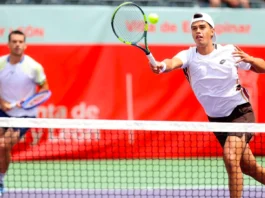 Alejo Sánchez y Benjamín Winter se estrenaron con doble éxito en el ATP Challenger Tour Alejo Sánchez y Benjamín Winter en acción durante el Open El Espinar 2026