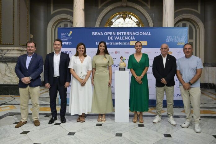 Presentación oficial del BBVA Open Internacional de Valencia 2026 en el Ayuntamiento de Valencia.