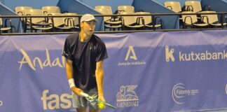 Chris Rodesch evita la sorpresa en Pozoblanco Chris Rodesch durante su partido de primera ronda del Open Ciudad de Pozoblanco 2026