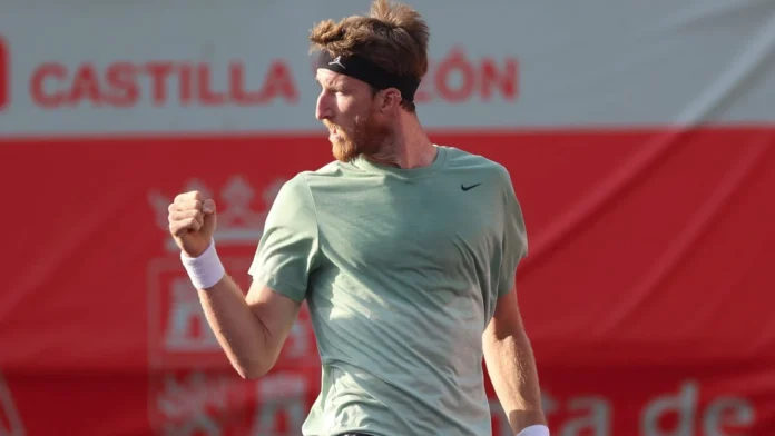 Keegan Smith avanza a cuartos de final del Open de El Espinar