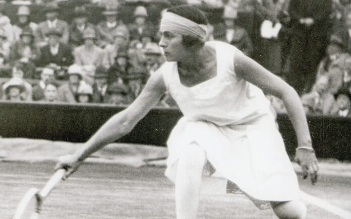 Lilí Álvarez tras disputar la final de Wimbledon de 1926, la primera alcanzada por una tenista española.