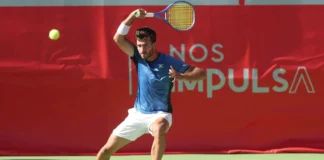 Mario González firma una remontada épica en El Espinar Mario González durante su victoria ante Miguel Tobón en el Open El Espinar