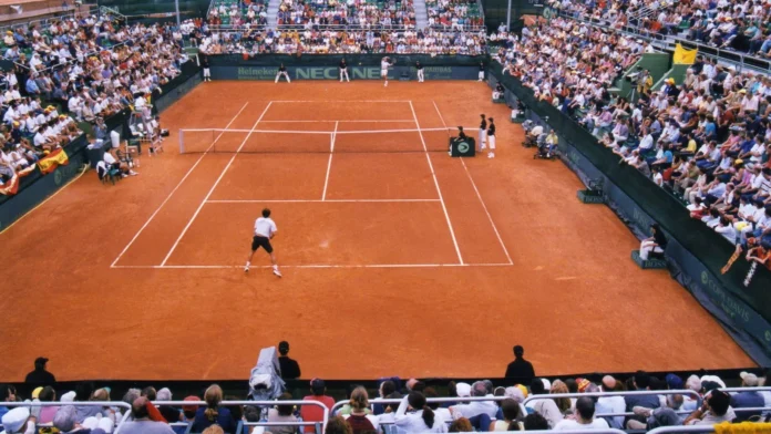 Copa Davis en Albacete: España e Italia Pista de Copa Davis con público durante una eliminatoria de tenis