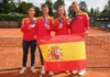 España celebra un oro y una plata en el Europeo Sub’16 Selección española Sub’16 femenina de tenis con sus medallas y la bandera de España