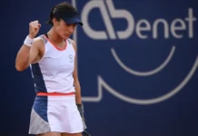 Alicia Herrero hace historia en Valencia y alcanza las semifinales del BBVA Open Alicia Herrero celebra su clasificación para las semifinales del BBVA Open Internacional de Valencia.