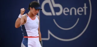 Alicia Herrero hace historia en Valencia y alcanza las semifinales del BBVA Open Alicia Herrero celebra su clasificación para las semifinales del BBVA Open Internacional de Valencia.