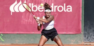 El CDE Tenis Madrid sorprende y se mete en las semifinales del Campeonato de España Aliona Bolsova, jugadora del CDE Tenis Madrid, durante el Campeonato de España Iberdrola por Equipos Femeninos 2026.